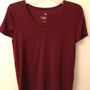 SO Maroon / Wine colored v-neck tee